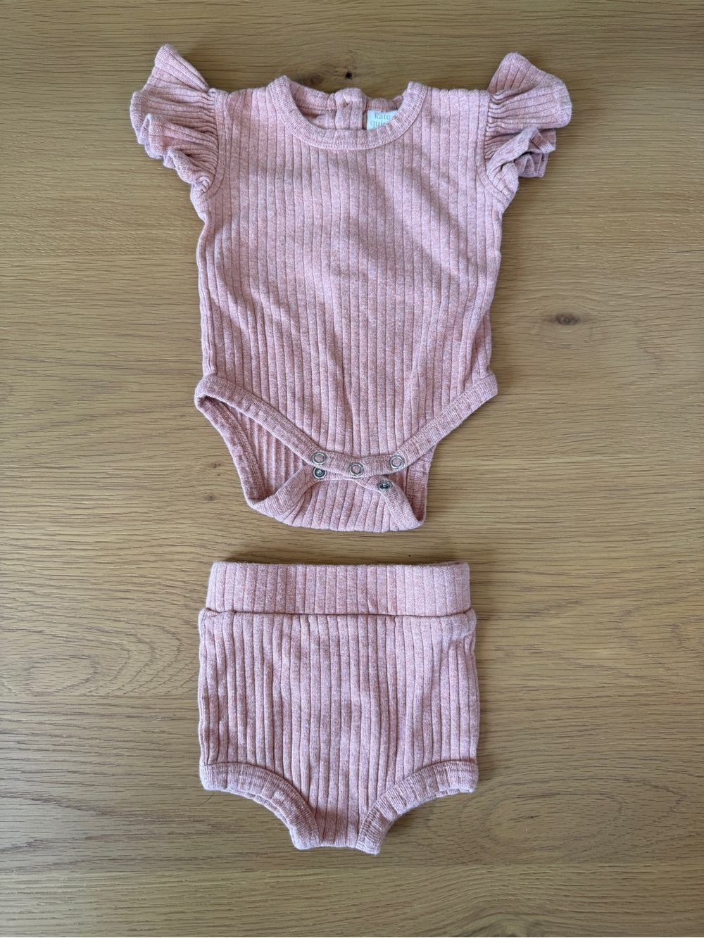 kate quinn 0-3M Peach Color Ribbed Flutter Sleeve Bodysuit & Bloomer Set
